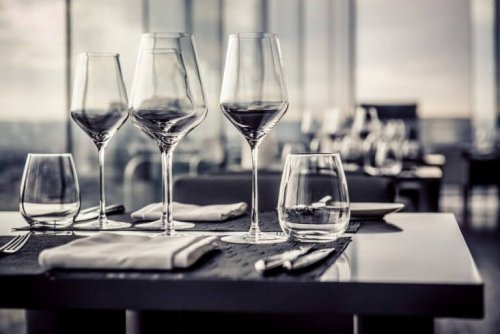 Der er en særlig glasprotokol, der altid bør følges hvis du holder middagsselskab