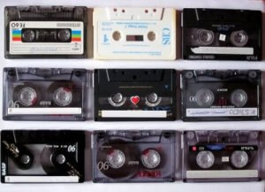 Dekoration med kassettebånd: Fornuftigt genbrug