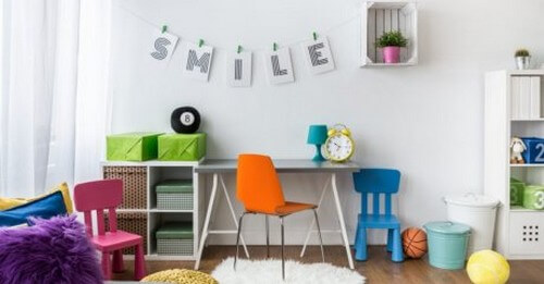Skab orden i tingene på dit barns værelse