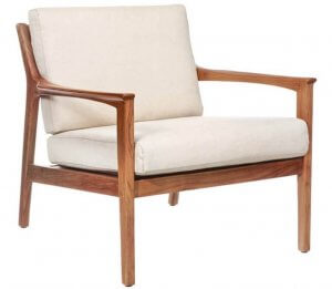 lyse møbler er et must i en skandinavisk stue