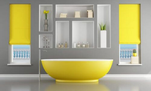 Indret dit badeværelse med farven gul!