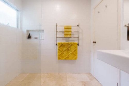 gule badehåndklæder
