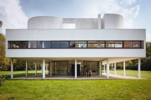 Se indretningen af ​​Le Corbusiers Villa Savoye!