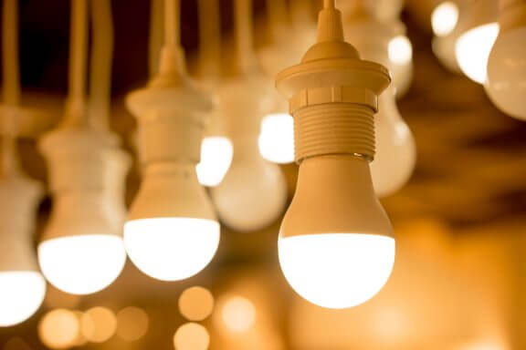 LED lyspærer i loft