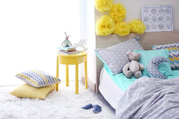 Børns sengetæpper findes i alle mulige forskellige tykkelser, så du kan holde dig varm om vinteren og kølig om sommeren.