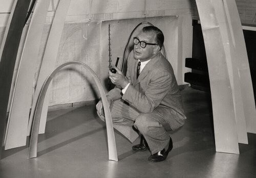 Eero Saarinen har skabt Tulipanstolen