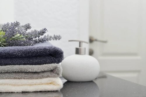 Håndklæder på badeværelset: Skab det perfekte sæt