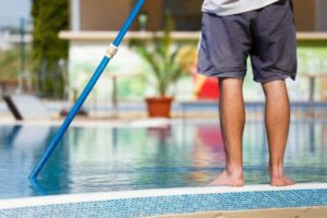 Fiks problemer med vandet i din pool