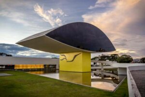 Oscar Niemeyer museet - Curitibas øje