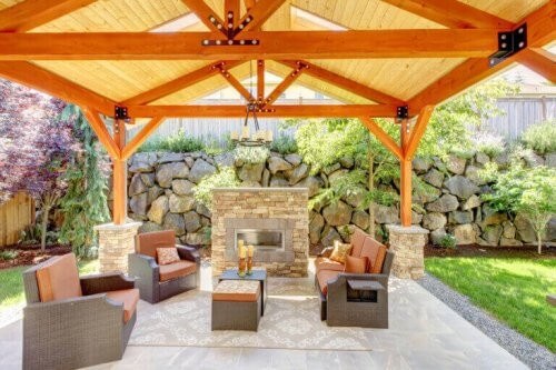 Nyd dit udendørsområde med en smuk terrasse