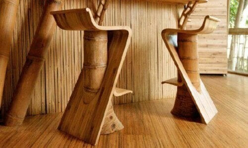 Barstole lavet af bambus