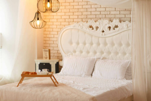 den romantiske indretningsstil i soveværelse