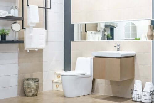 Hold dit badeværelse skinnende rent