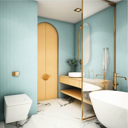 Et badeværelse med blå og gyldne elementer 
