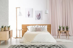 3 Ideen für ein ordentlich und dekorativ gemachtes Bett