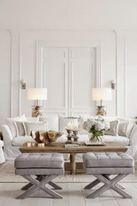 Symmetrie im klassischen Wohnzimmer