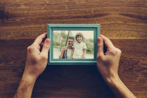 Die Menschen verwenden Familienfotos heutzutage anders und nutzen neue und aufregende Formate, um ihnen Ausdruck zu verleihen. 
