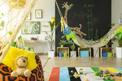 Hängematten sind eine weitere wunderbare Option für ein Kinderzimmer. Sie laden sowohl zum Ausruhen als auch zum Spielen ein.