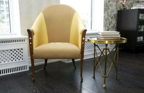 Bevor du dein DIY-Projekt für gepolsterte Stühle beginnst, solltest du dich zunächst festlegen,  wie dein neuer Stuhl in seine Umgebung passt.