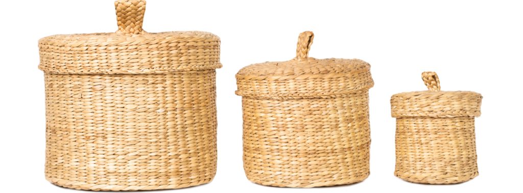 Your can add natural details by using natural fibers like wicker.