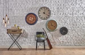 Distintos modelos de relojes de pared