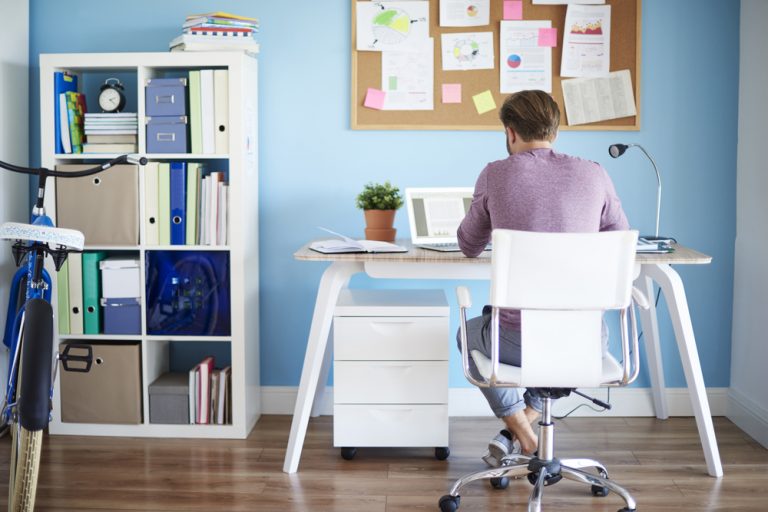 4 consejos para elegir la silla perfecta para tu escritorio
