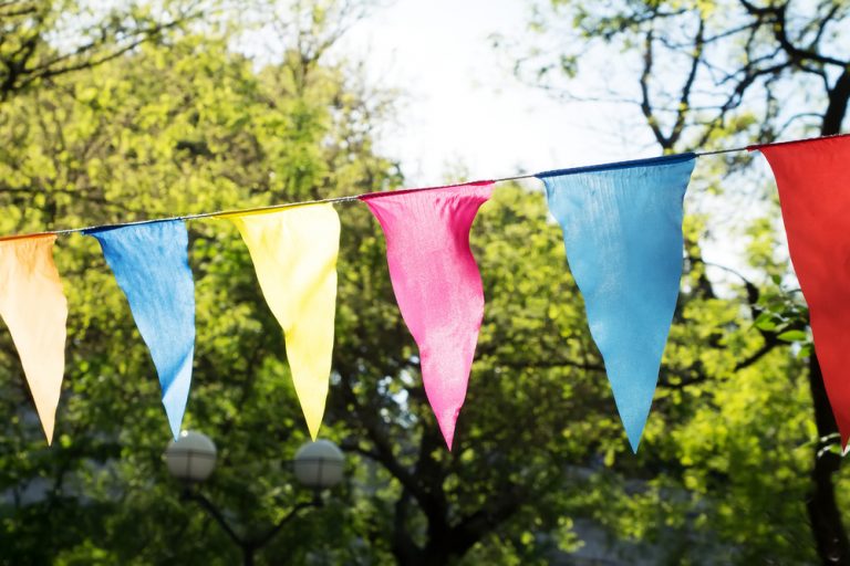 Ideas para decorar tu fiesta con banderines