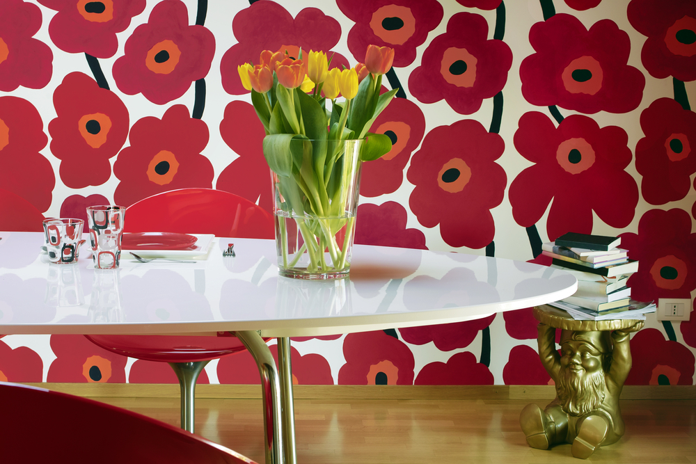 Floral patterns are great for wallpaper.