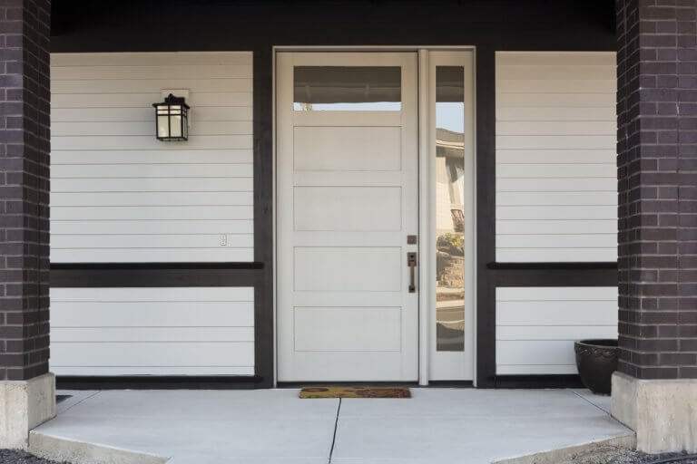 Puertas minimalistas para el diseño de exteriores