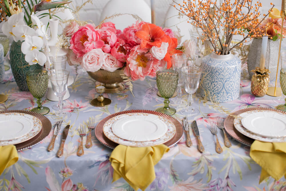 Table cloths and napkins are an essential part of any dining room table.