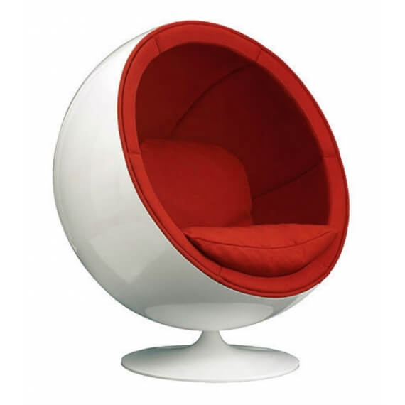 Silla Ball Chair en blanco y rojo.