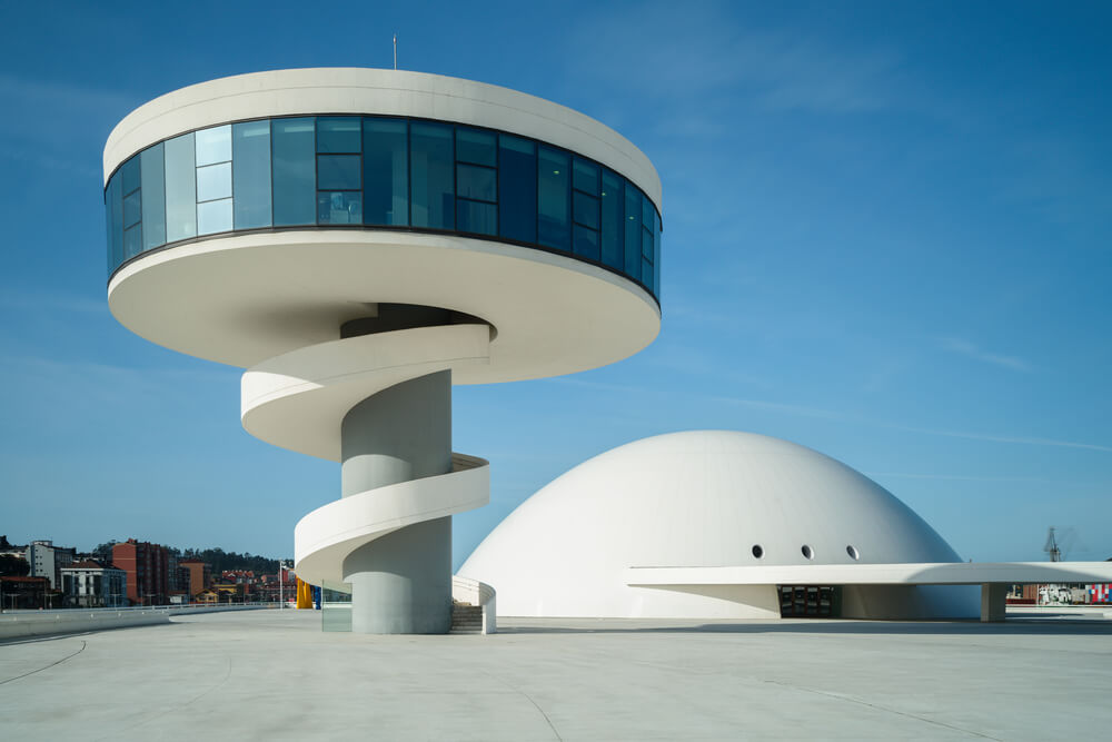 Centro de Avilés de Oscar Niemeyer.