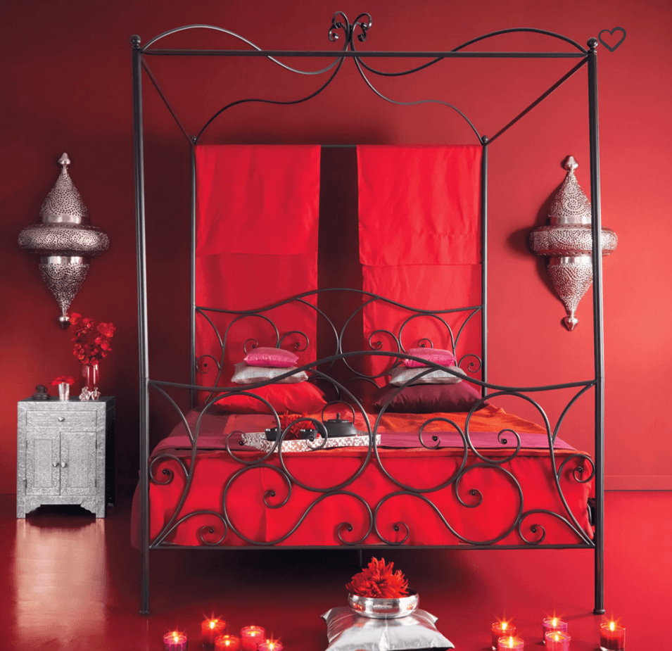 Camera da letto rossa