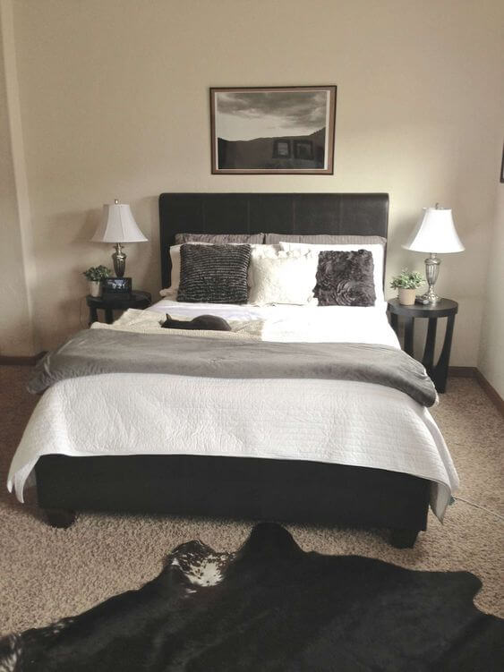 Dormitorio negro, beige, gris