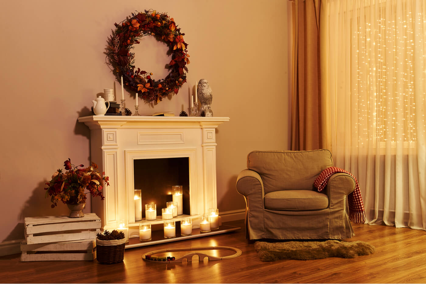 Mira cómo decorar una chimenea en Navidad