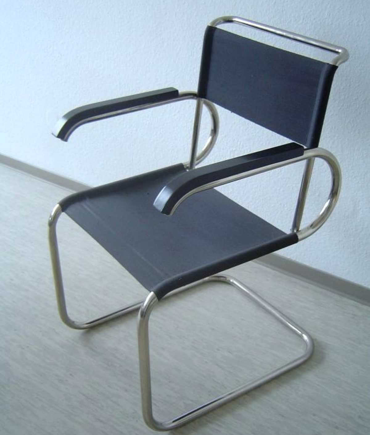 A black Wassily chair.