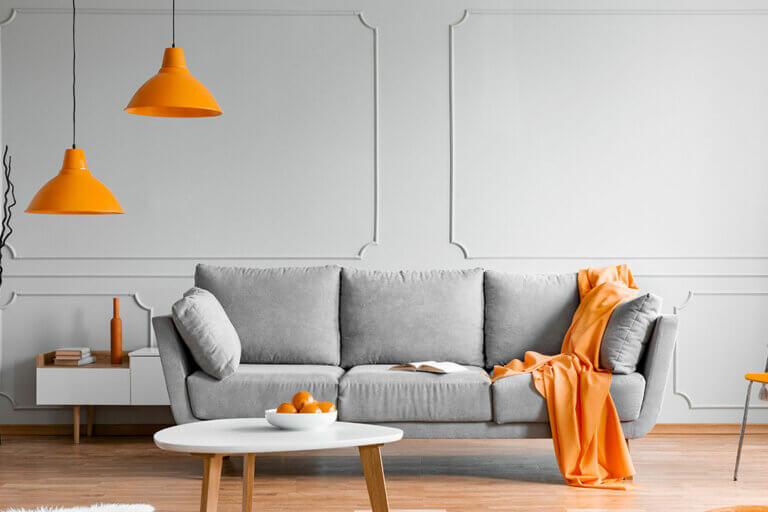 Sofá gris: colores para combinar con las paredes