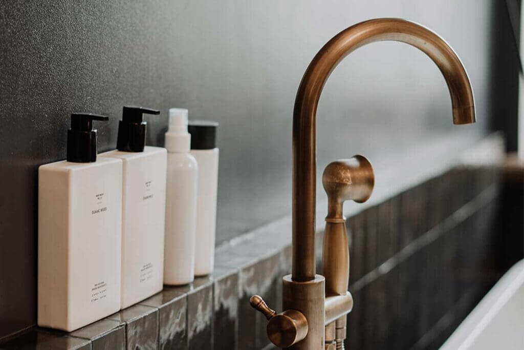For your industrial-style bathroom, choose cool accessories.