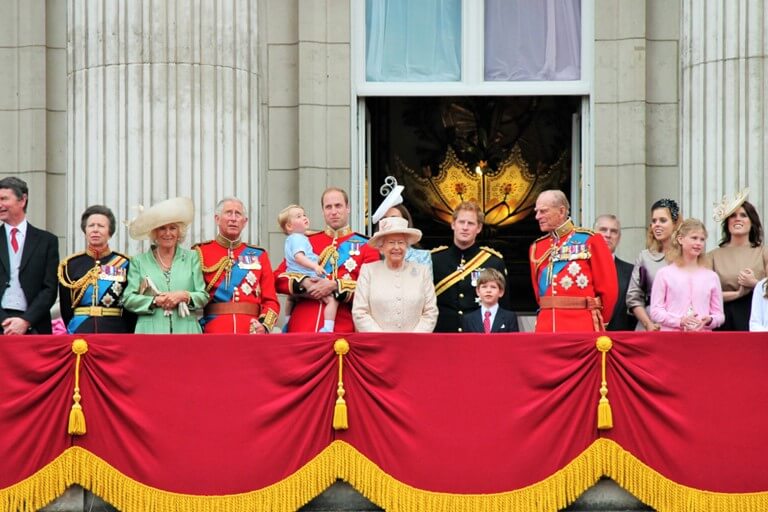Decoración de los palacios favoritos de la reina Isabel II