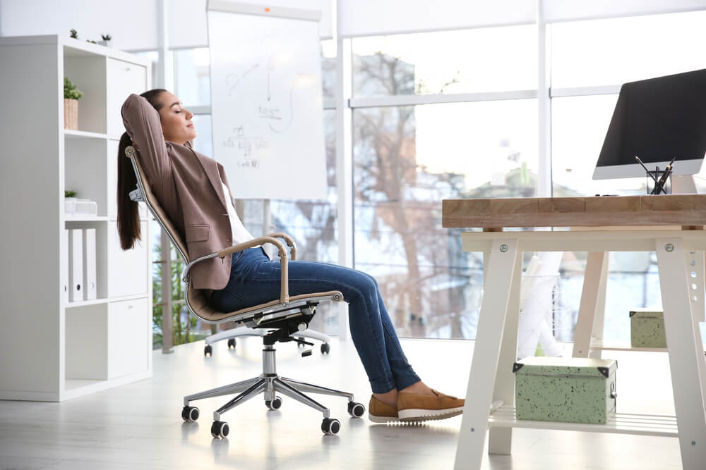 An ergonomic chair is essential to decorate a modern and comfortable work office.