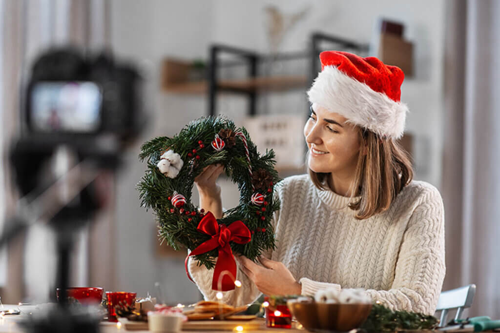 La ghirlanda dell'Avvento è una delle decorazioni natalizie che più attirano la fortuna degli hoagres.