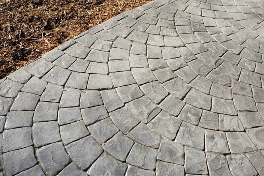This paving technique makes exterior pathways easier to clean.