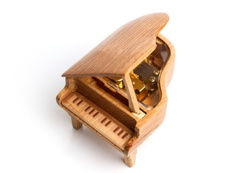Esempio in legno di scatole musicali