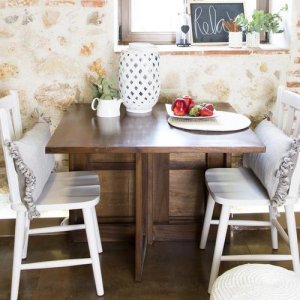 I tavoli ausiliari perfetti per risparmiare spazio