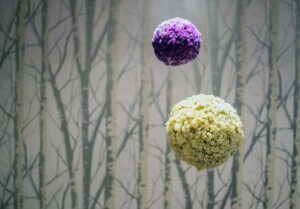 Decorare con fiori essiccati creando una sfera