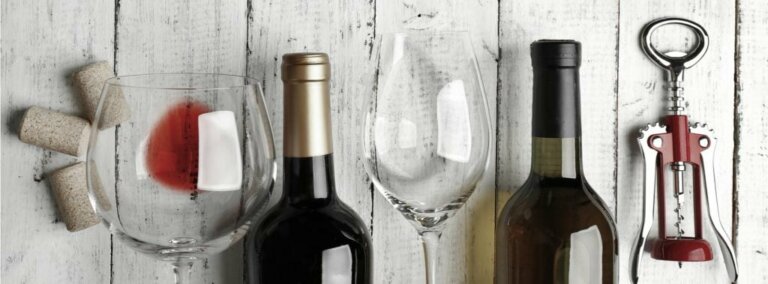 Bottiglie di vino e tappi di sughero: come usarli nella decorazione