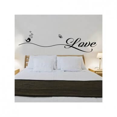 寝室をロマンチックな雰囲気にする方法