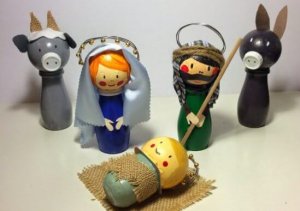 キリスト降誕シーンをリサイクル品で作る