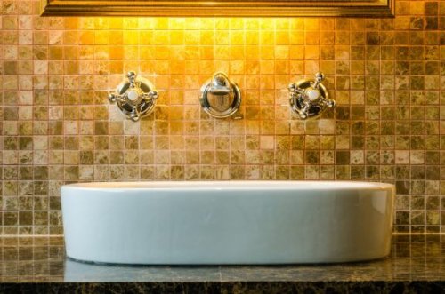 浴室に自然を取り込む　浴室 自然素材　アイデア