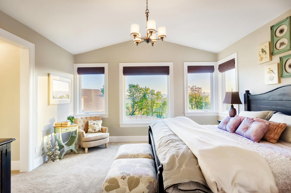寝室に優雅さと快適さを加える3つの方法　クラシックスタイル